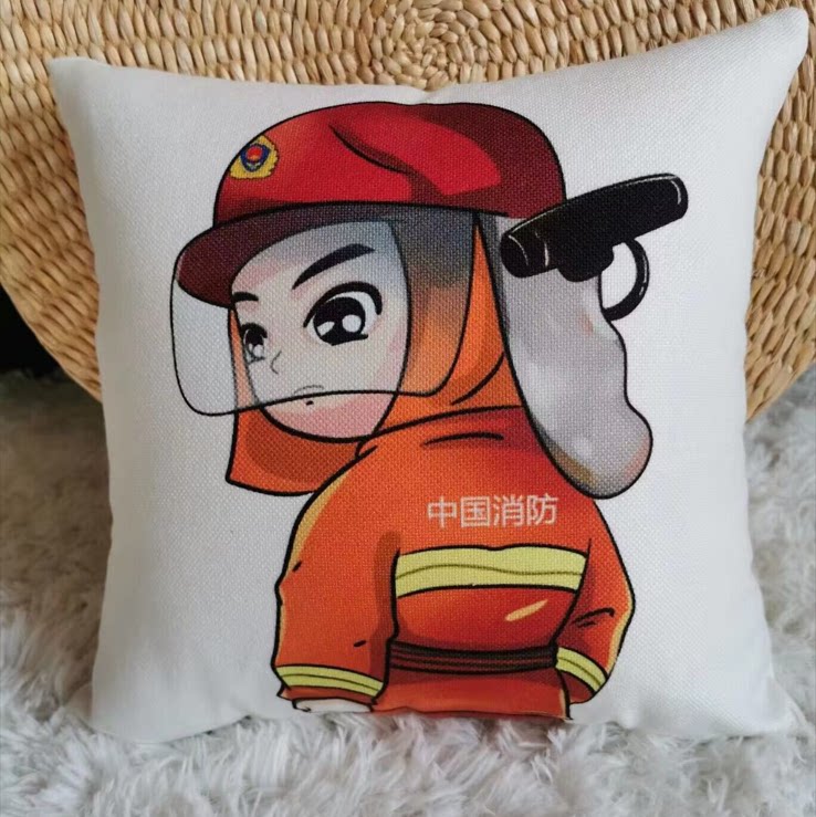 消防新款枕头腰垫卡通动漫抱枕车内曾小萌公仔军恋军婚兵靠垫情侣