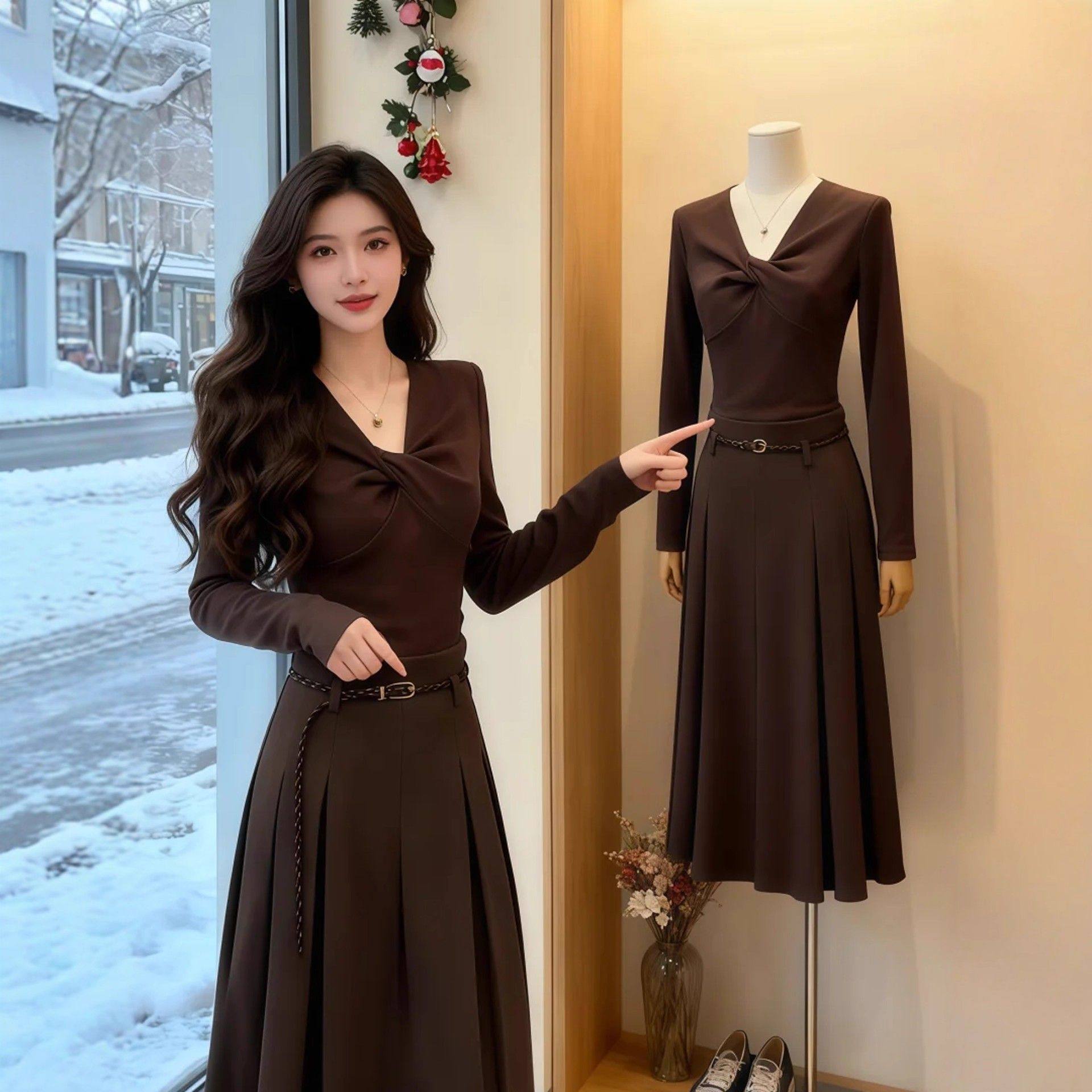 大码女装美拉德修身加厚磨毛长袖t恤秋冬季新款扭结v领上衣打底衫