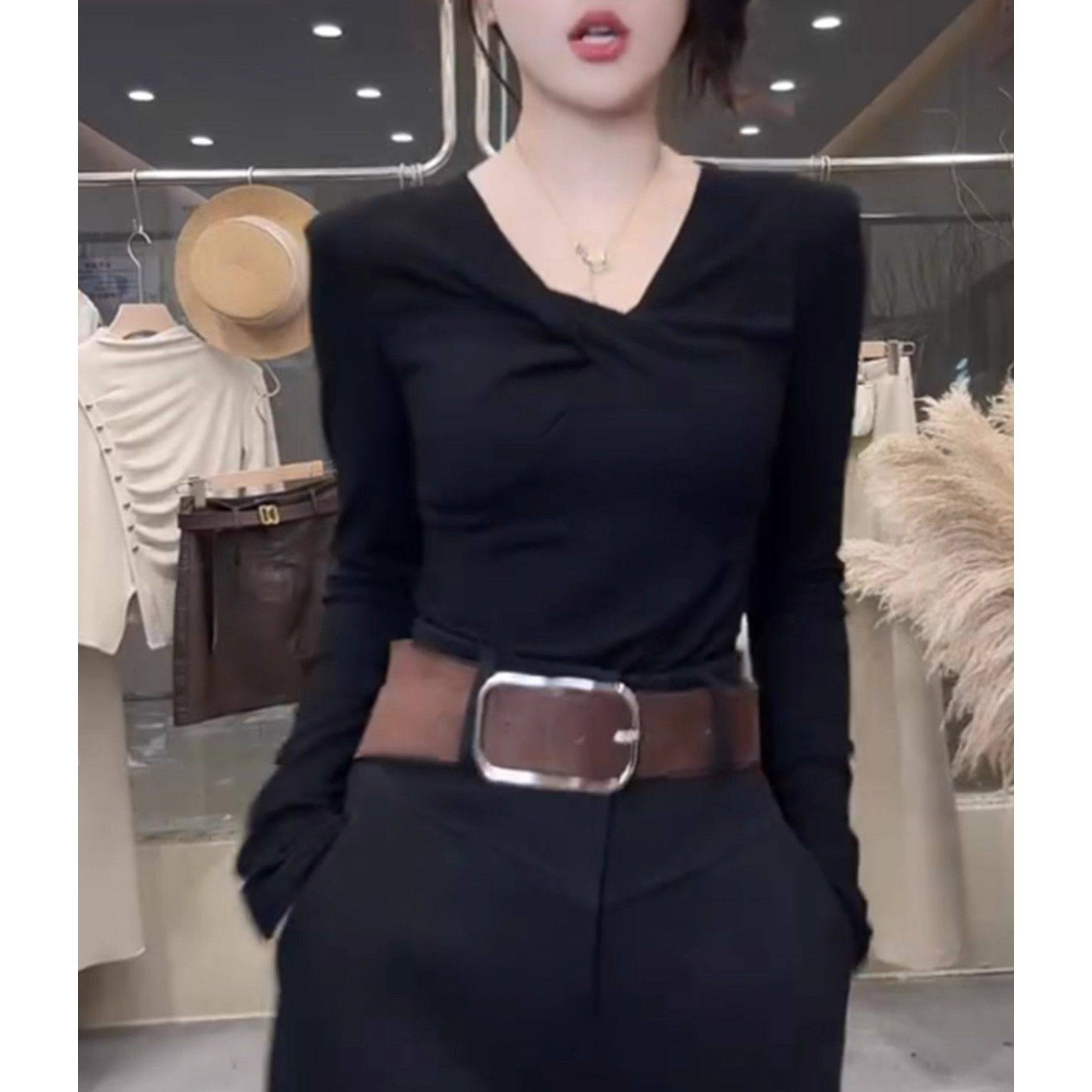 大码女装美拉德修身加厚磨毛长袖t恤秋冬季新款扭结v领上衣打底衫