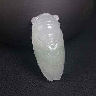 正品桂林鸡血玉贵妃料金蝉吊坠一鸣惊人纯天然玉石带证书时尚冰透