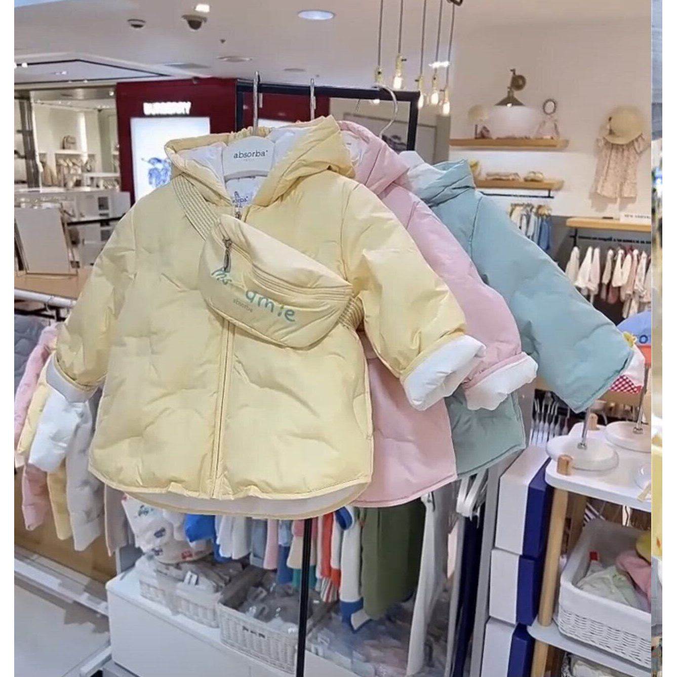 韩国中小童装 23冬新款男女儿童宝宝洋气菱格连帽羽绒服外套+挎包