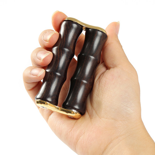 手掌保健中老年康复按摩器