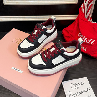 歌诗茵真皮厚底板鞋女2026春季新款增高拼色运动鞋时尚百搭休闲鞋