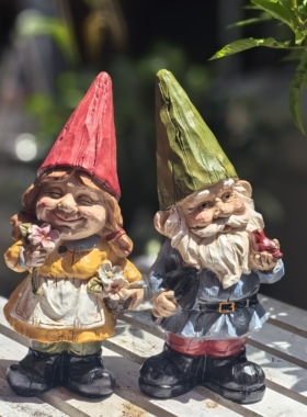 树脂22cm高户外庭院装饰侏儒精灵花园精灵个性装饰圣诞矮人摆件