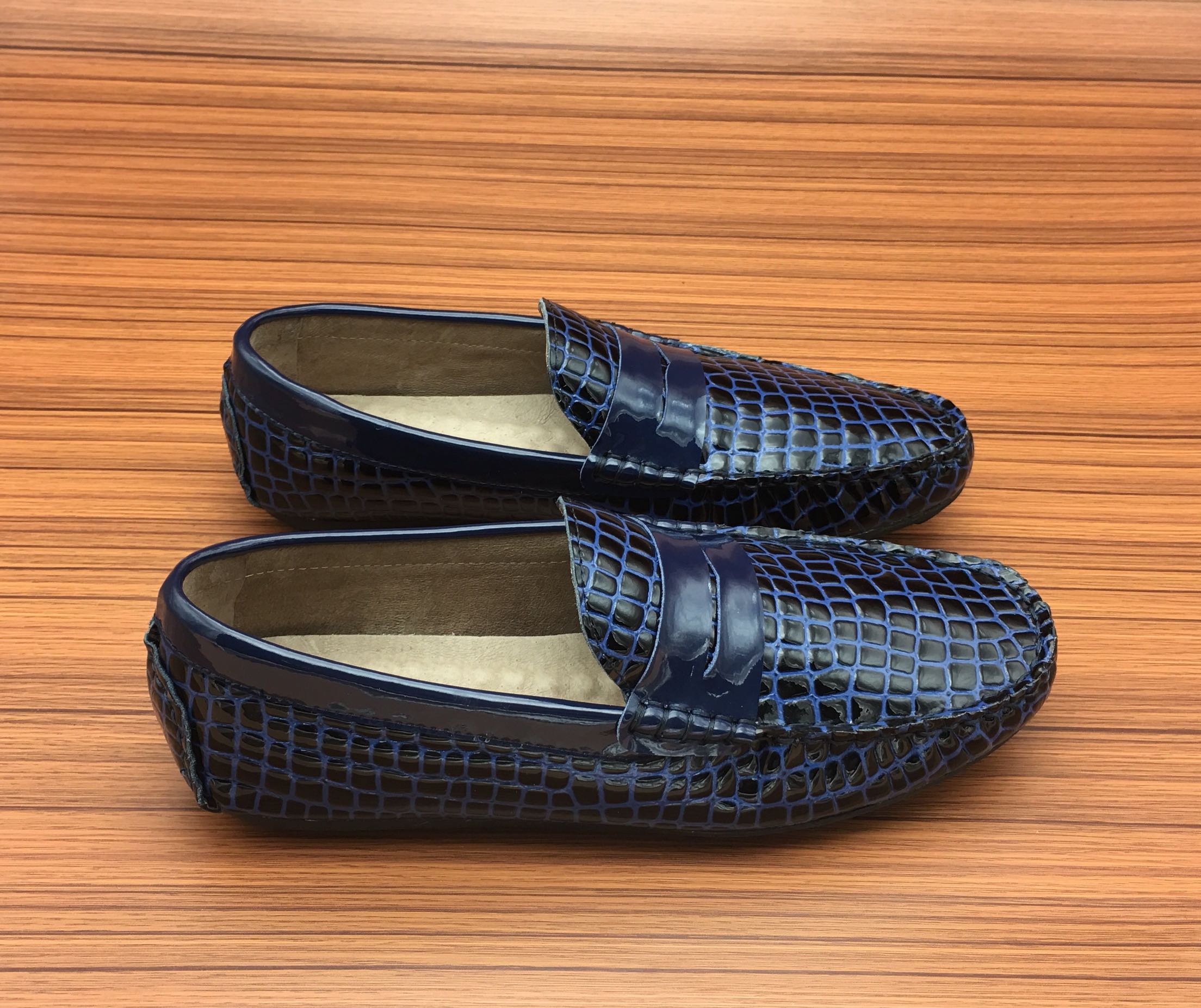 定制大小码真皮潮流男士休闲鞋豆豆鞋男潮平底旅游教师男鞋定做