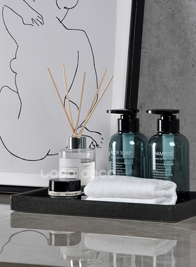 样板房卫生间梳妆台洗漱接待瓷砖展厅浴室蓝色主题黑托盘香薰软装