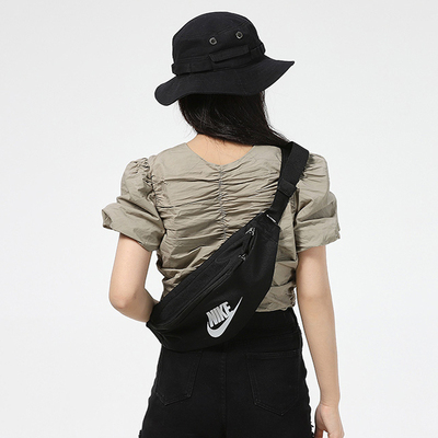Nike男包女包轻便收纳斜跨包胸包