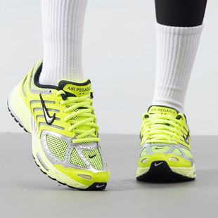 Nike耐克女子新款休闲跑步舒适时尚百搭耐磨耐穿运动鞋HQ1675