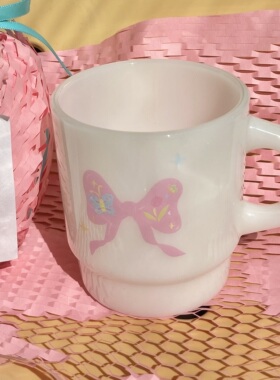 少女岛原创手绘粉色蝴蝶结图案白玉奶玻璃杯子