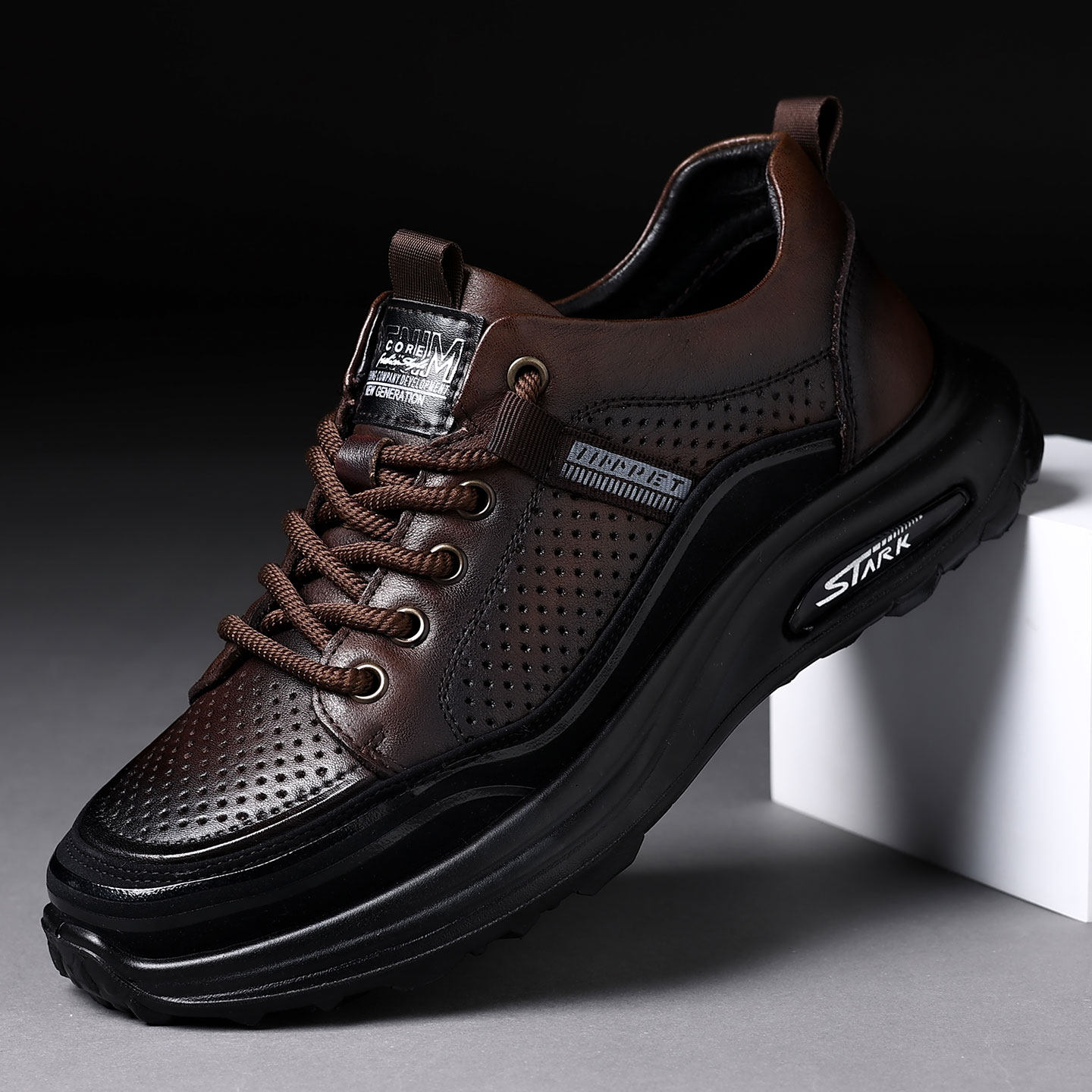 透气男鞋夏季真皮休闲皮鞋男镂空运动头层牛皮百搭厚底防滑洞洞鞋