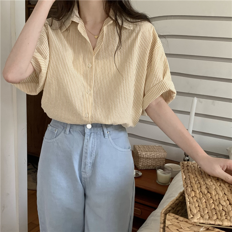 法式浅绿色条纹短袖衬衫女夏季2024新款设计感小众宽松别致上衣服