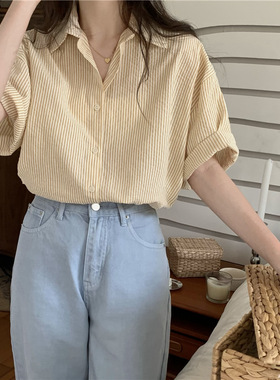法式浅绿色条纹短袖衬衫女夏季2024新款设计感小众宽松别致上衣服