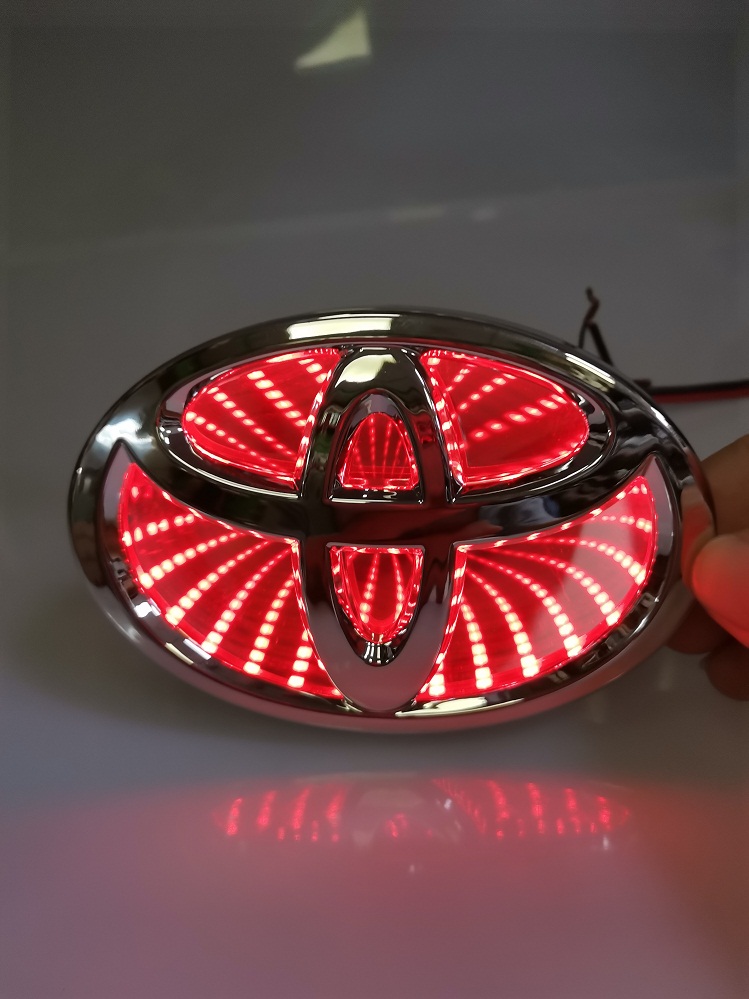 3D丰田汽车发光前标后尾车标灯
