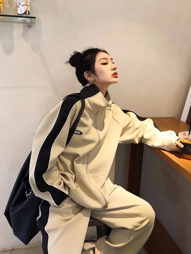 여학생을위한 홍콩 스타일 스트리트 지퍼 스웨터 스포츠 정장 2024 가을 겨울 한국어 버전 새로운 느슨한 캐주얼 투피스 세트