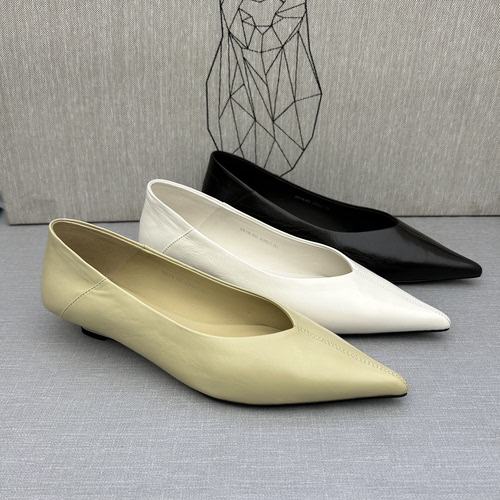 欧货2026年春季新款真皮柔软小皱胎牛皮尖头浅口坡跟瓢鞋气质女鞋