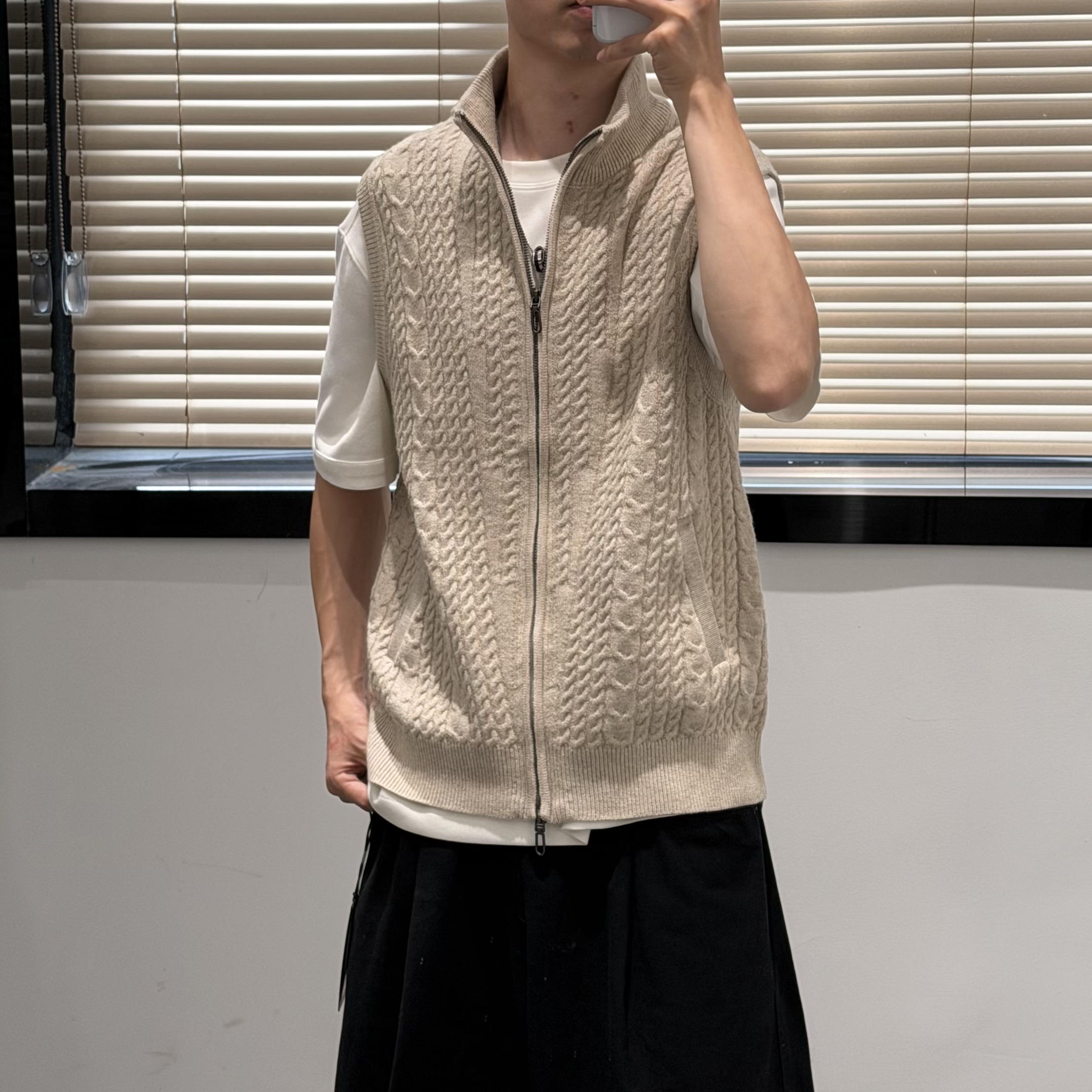 2026秋新款男士麻花纹理针织常规马甲
