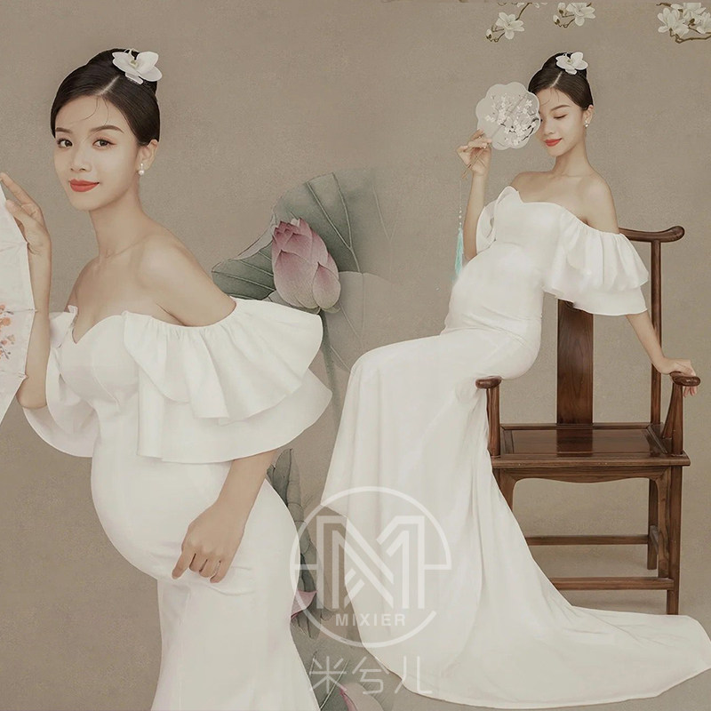 1116新款孕妇照服装出租影楼工笔水墨画白礼服孕妇大肚照艺术写真