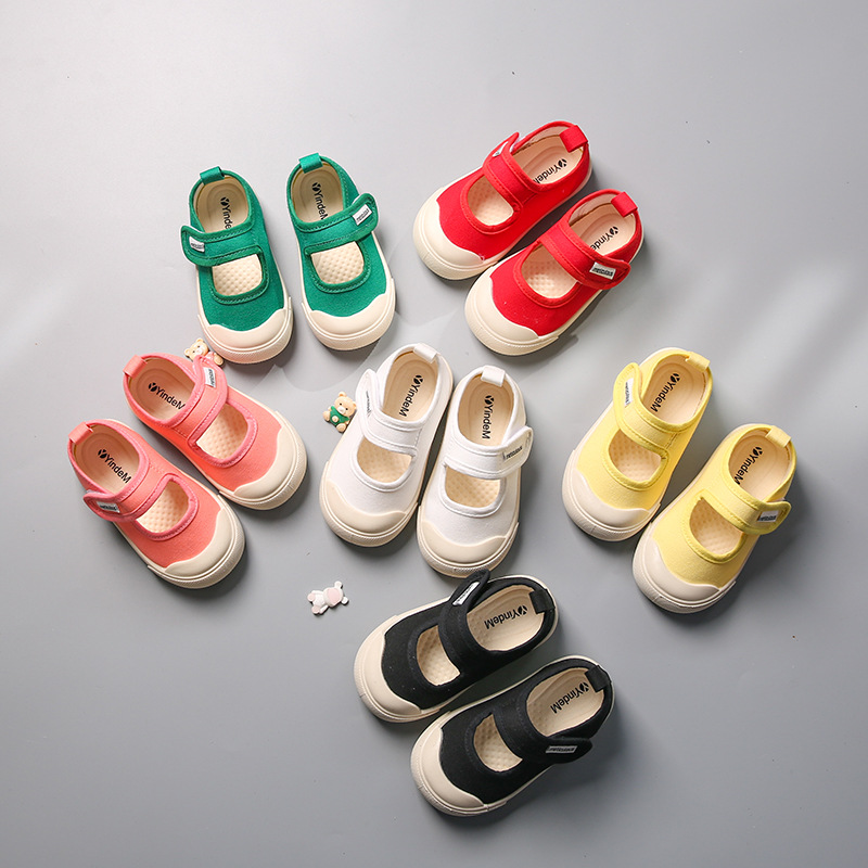 春秋季儿童浅口布鞋防滑软底板鞋