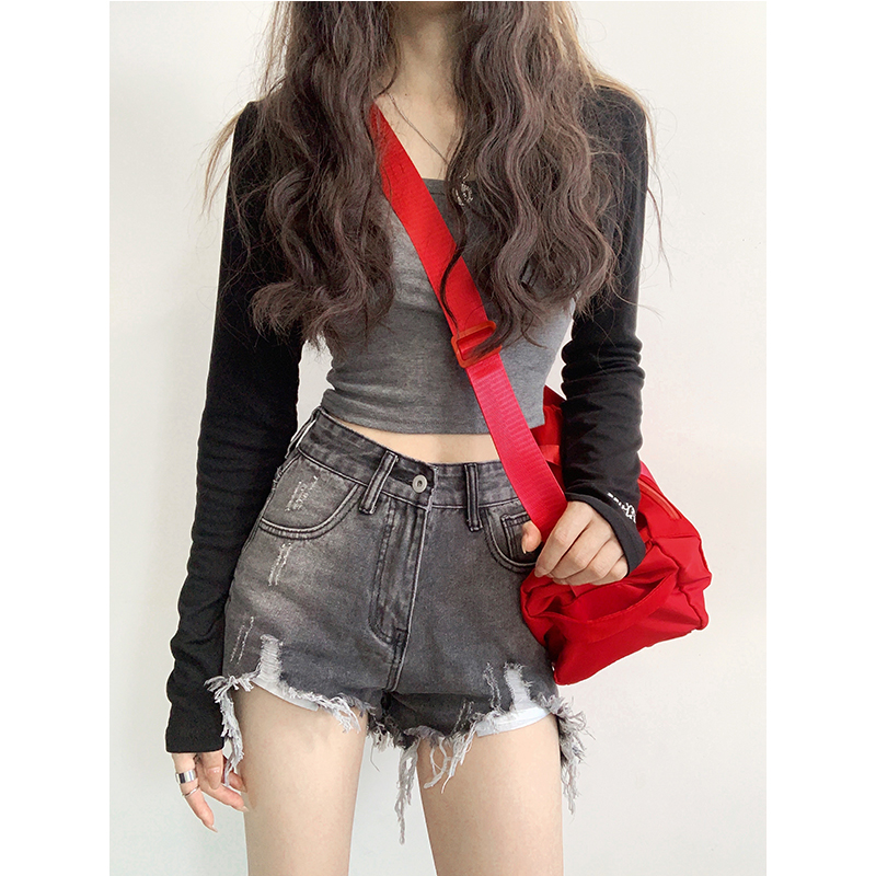 辣妹灰色牛仔短裤女破洞毛边超短热裤2024新款夏季高腰显瘦a字裤