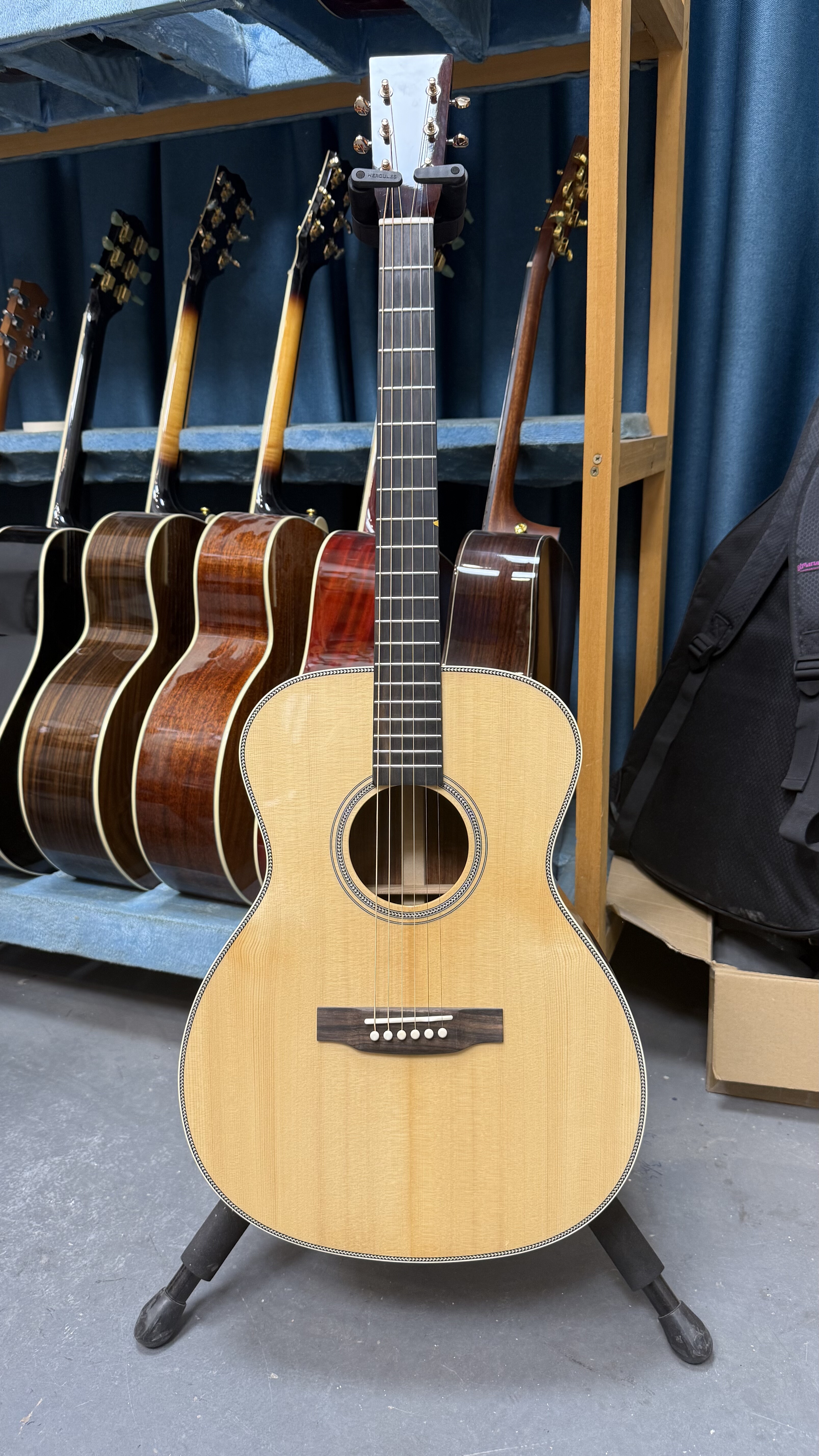 杨俊智吉他OM全单吉他