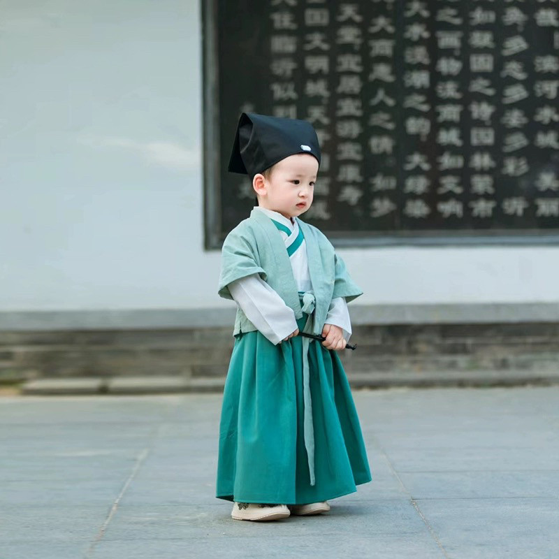 汉服男童唐装周岁礼服宝宝国风儿童国学服上春山纸扇书生表演古装