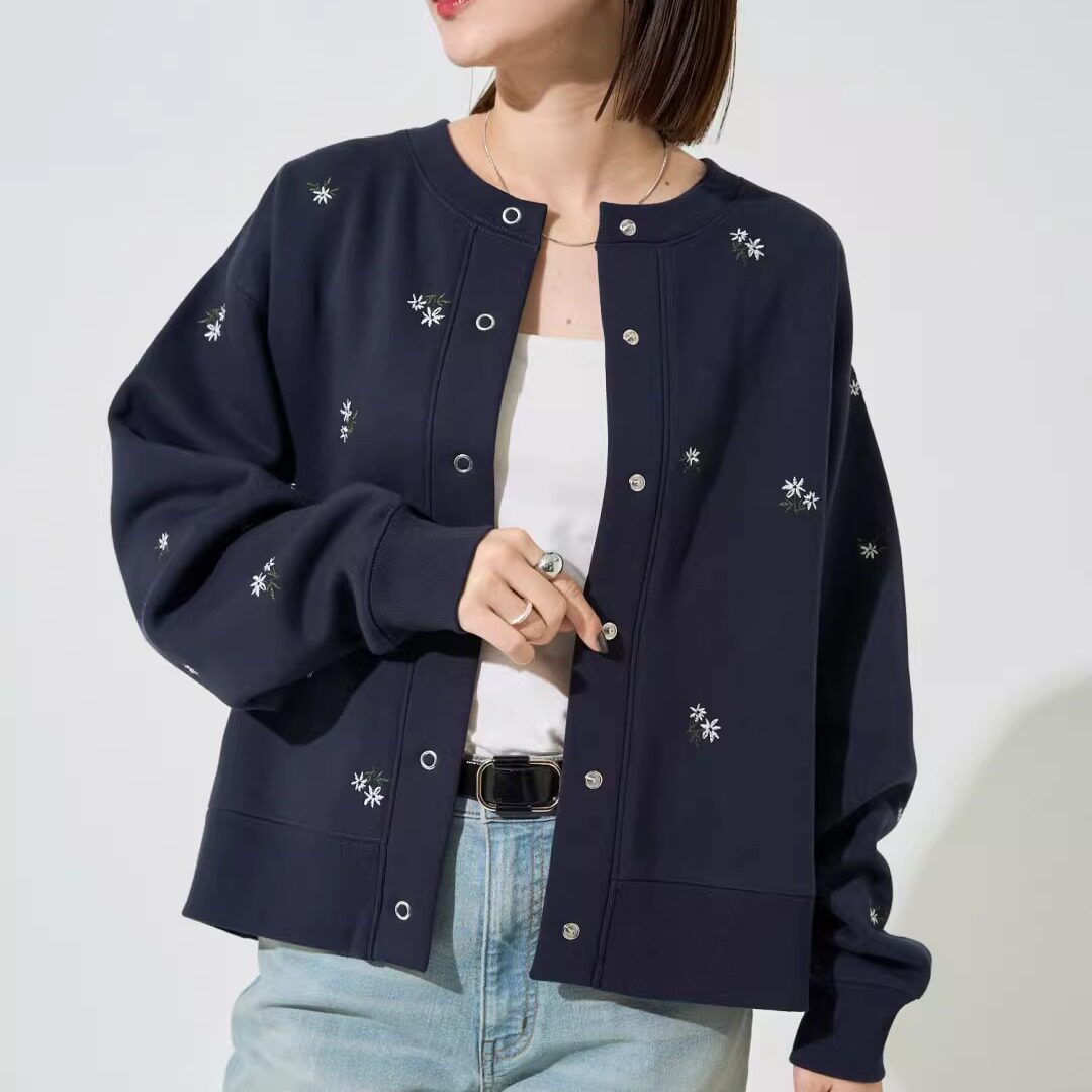 日系新品满身刺绣小花卉6粒扣开衫外套百搭宽松上衣女
