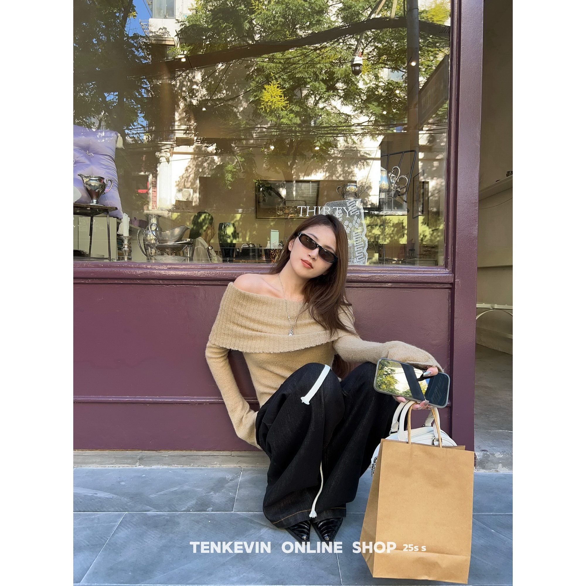 慵懒柔软一字肩翻领显瘦针织上衣