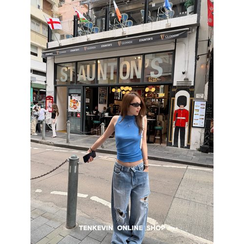 十一石 摩登美肩 半高领无袖短款背心女小个子修身显瘦上衣夏新款