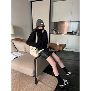 十一石 黑色双拉链保暖摇粒绒立领连帽卫衣女短外套ll 冬日摩洛哥