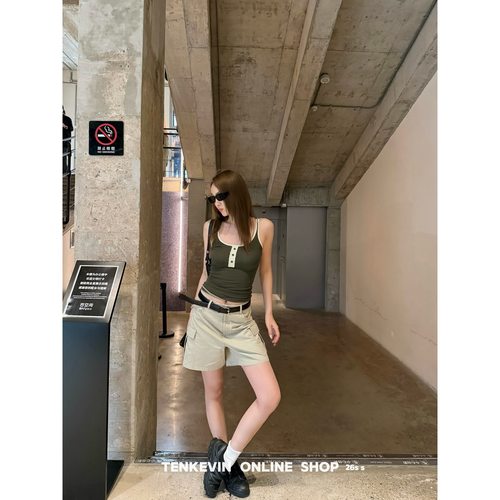 十一石 街头漫步 美式复古高腰直筒工装短裤女宽松显瘦阔腿休闲裤