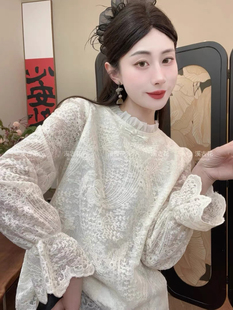 白色喇叭袖蕾丝内搭打底衫春装女款2025年新款风情万种上衣高级感