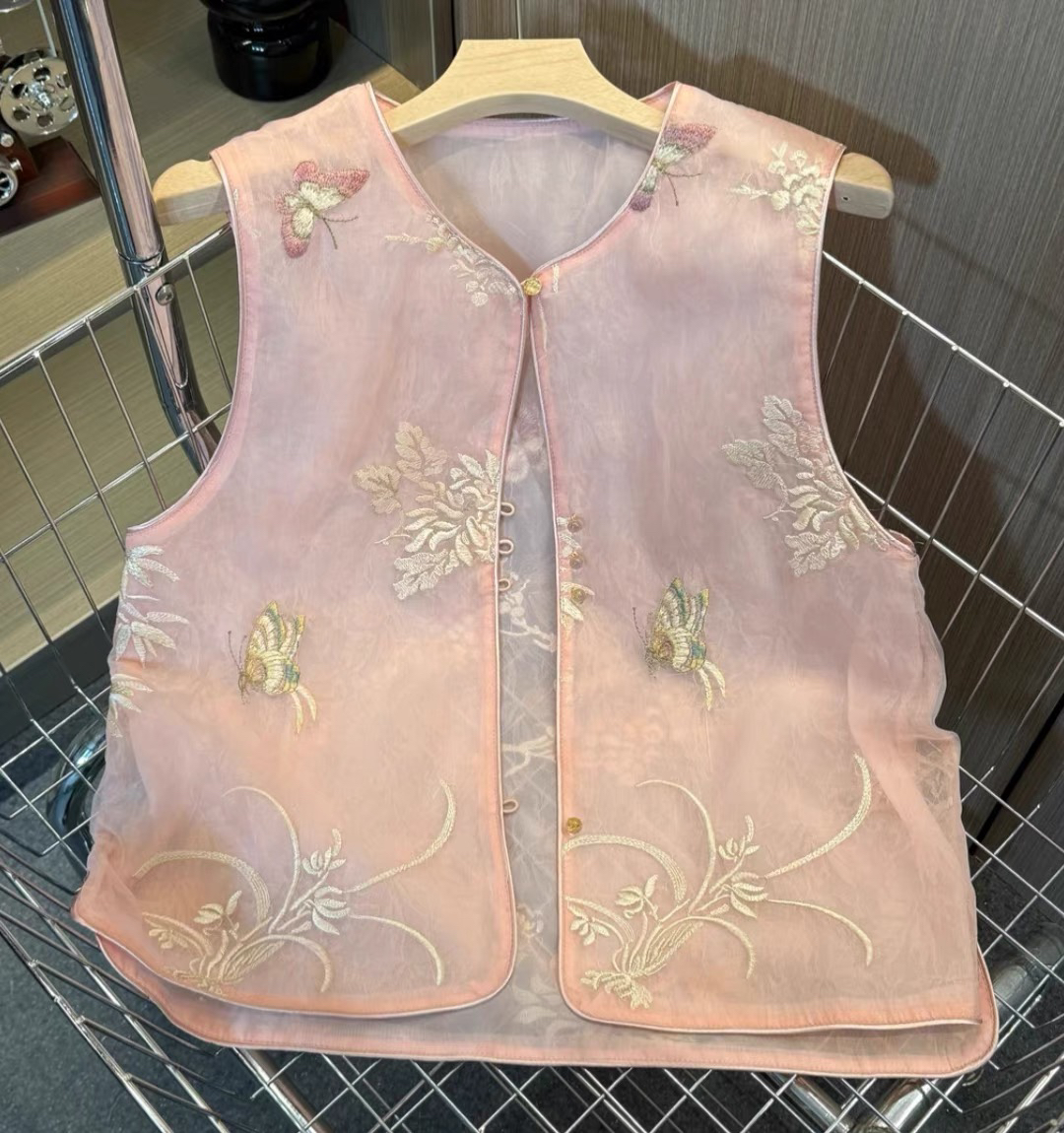 新中式粉色提花欧根纱马甲女装2025国风高端气质复古唐装背心上衣