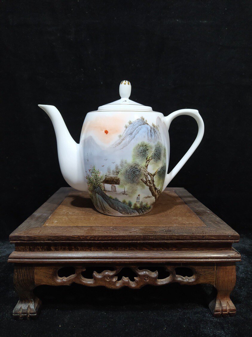 江山多娇景德镇老厂货六十年代汪小亭手绘粉彩山水茶壶泡茶壶大壶