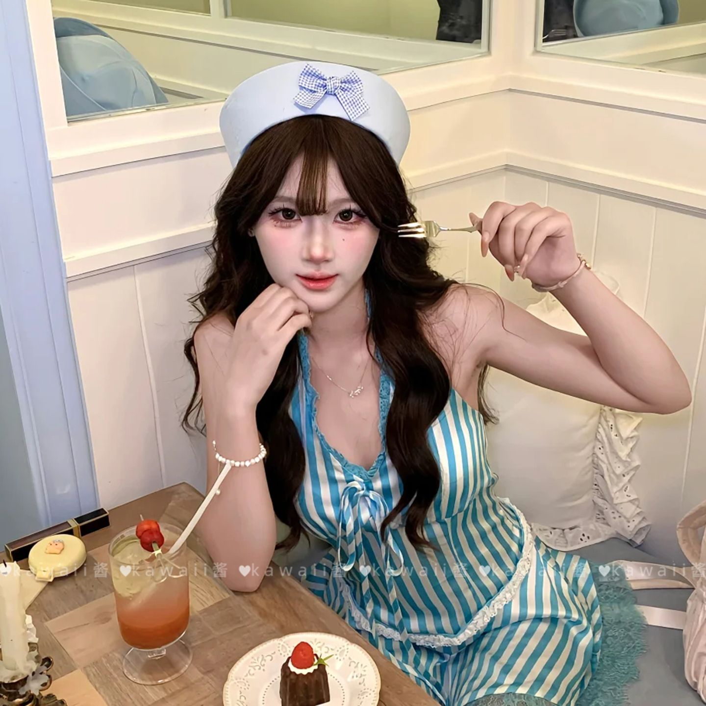 韩系甜美蓝色条纹蝴蝶结贝雷帽