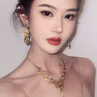 轻奢贵气感香槟色镶钻项链耳环套装 女新娘礼服锁骨链配饰 2025新款