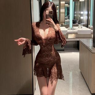网红少女甜美蕾丝透视镂空长袖喇叭袖v领修身包臀荷叶边连衣裙潮