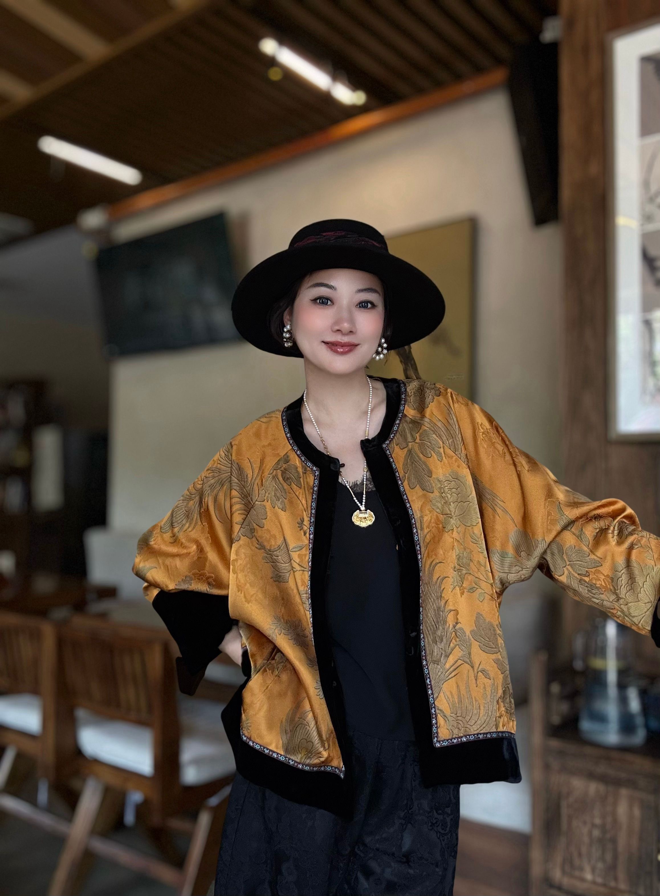 真丝丝绒国风唐装外套女2025春新款熊猫宽松盘扣贵气雍容上衣