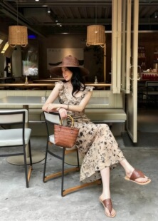 包臀长裙 U领斜裁连衣裙豹纹印花针织连衣裙女性感修身 法式 小飞袖