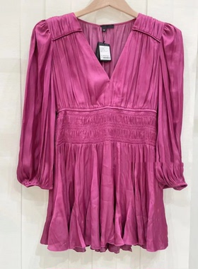 24春夏M@JE法式气质优雅V领百褶收腰长袖缎面短连衣裙MFPRO03360