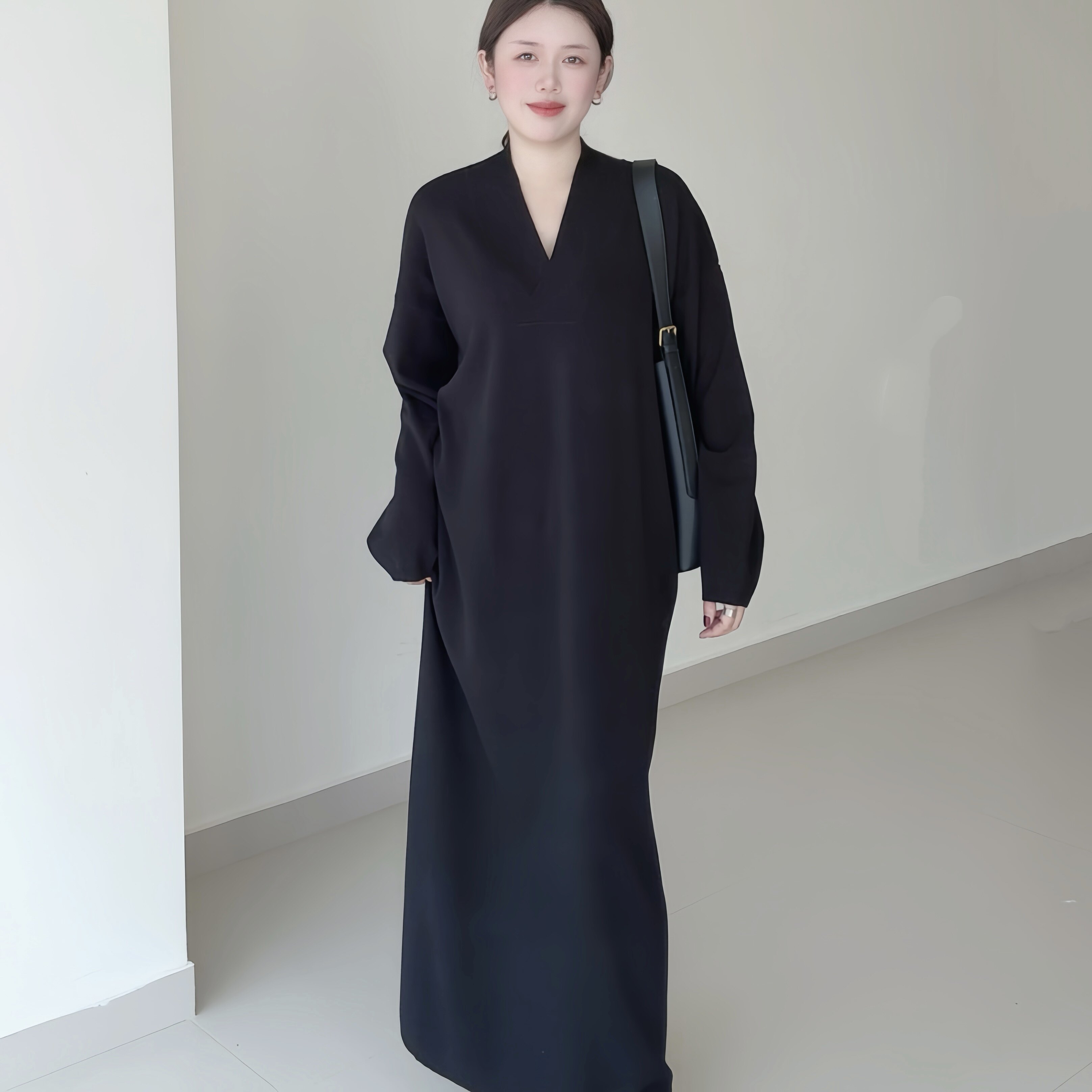 孕妇装大码慵懒风V领针织连衣裙秋冬宽松显瘦遮肉气质长裙小黑裙
