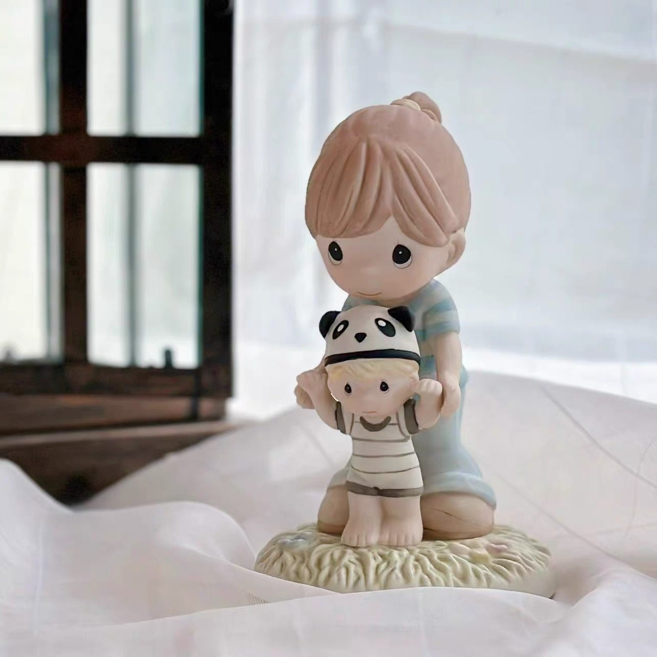 Precious Moments水滴娃娃妈妈带儿子陶瓷人物摆件家居艺术