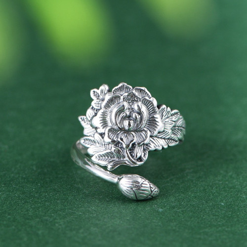 复古做旧民族风牡丹花缠枝戒指