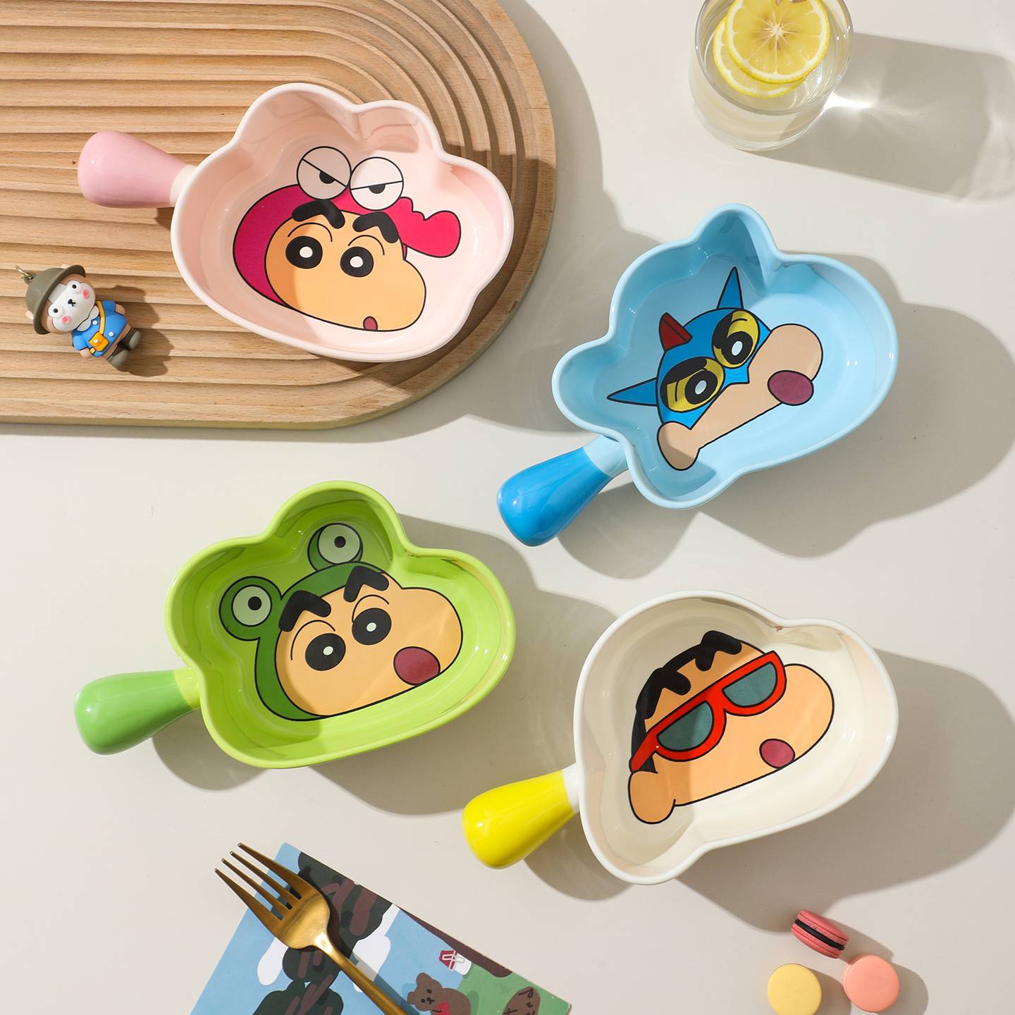 蜡笔小新陶瓷烤碗家用带手柄碗水果沙拉碗卡通学生宿舍单柄米饭碗