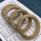 花香味性价比高 规整厚实 重11.4克左右 内直径58mm 海南沉香手镯