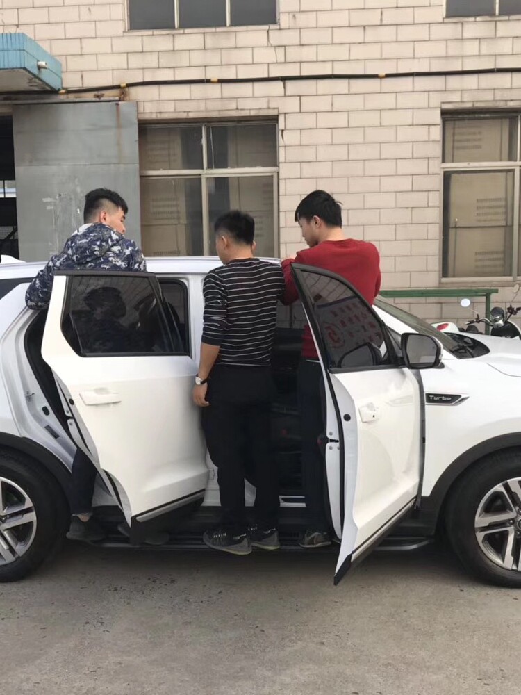 斯柯达17-20款柯迪亚克原厂款外侧踏板 科迪亚克GT迎宾脚踏板