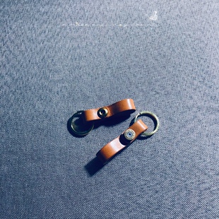 汽车钥匙扣枥木皮风格车用个性绳挂纯铜子弹头战役螺丝牛皮复古