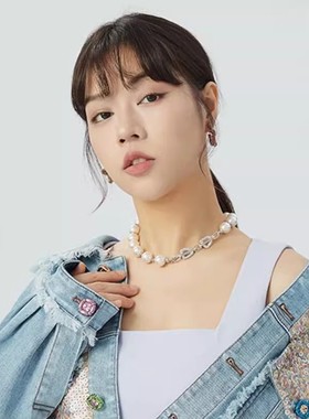 时尚精致珍珠项链饰品女装