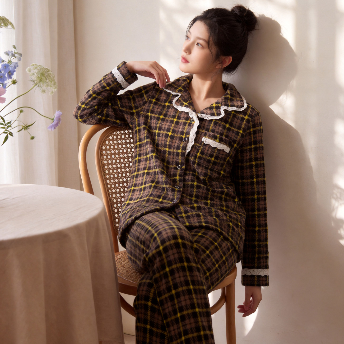 睡衣女秋冬季加厚套装家居服保暖长袖春秋新款珊瑚绒法兰绒可外穿