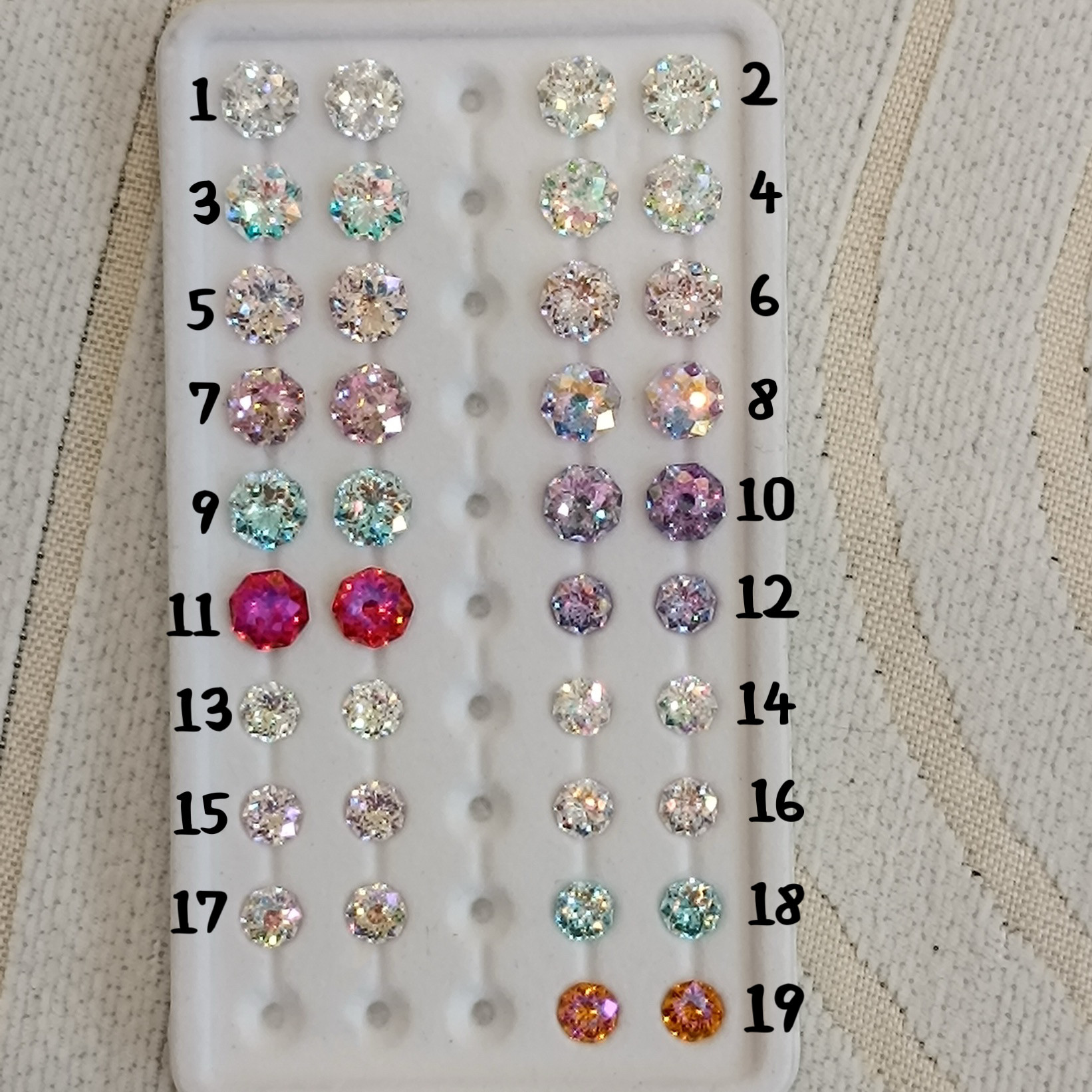 镀膜手捧花锆石6/8mm大小超闪耳骨钉耳蜗钉耳钉医用钛钢螺丝拧口,饰品/流行首饰/时尚饰品新,耳钉,淘宝优惠券,粉丝福利购,淘宝优惠卷