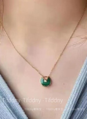 高版本/设计师款绿色吊坠项链女款锁骨链高级感百搭小众金色链条